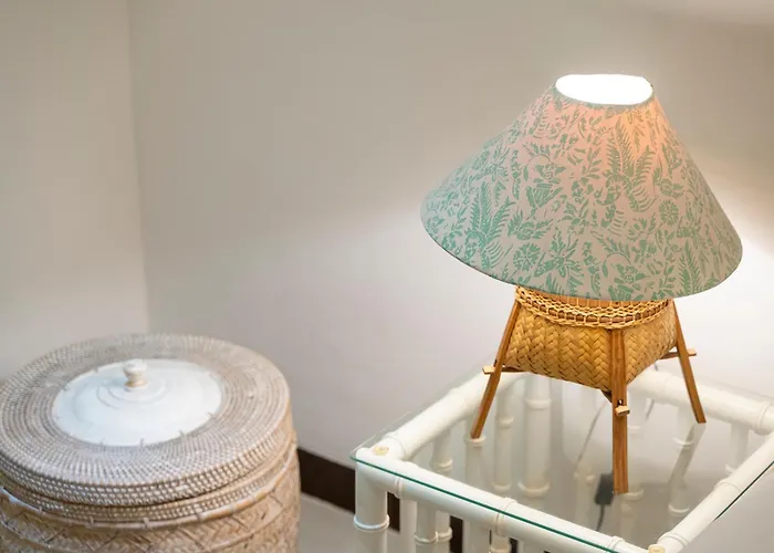 Tropical Oasis Of Calm In The Heart Of Seminyak, 4br Luisha *