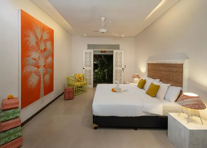 Villa Tropical Oasis Of Calm In The Heart Of Seminyak, 4br Luisha Seminyak