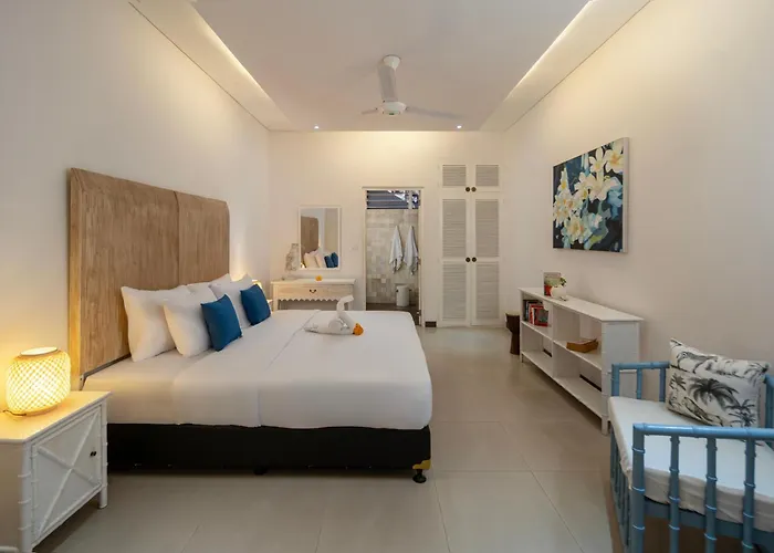 Tropical Oasis Of Calm In The Heart Of Seminyak, 4br Luisha Seminyak