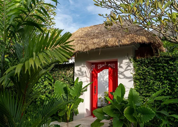 Villa Tropical Oasis Of Calm In The Heart Of Seminyak, 4br Luisha Seminyak