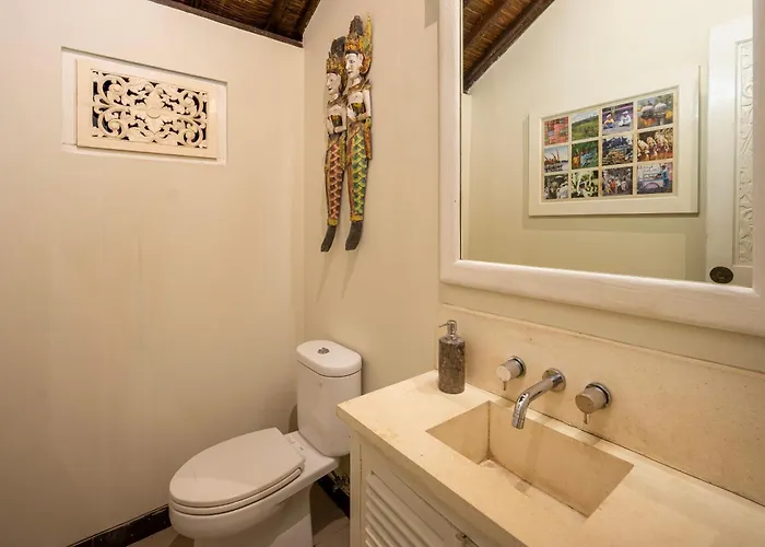 Tropical Oasis Of Calm In The Heart Of Seminyak, 4br Luisha Villa Seminyak