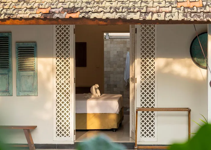 Tropical Oasis Of Calm In The Heart Of Seminyak, 4br Luisha